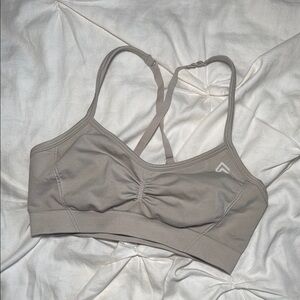 Oneractive sports bra - sand